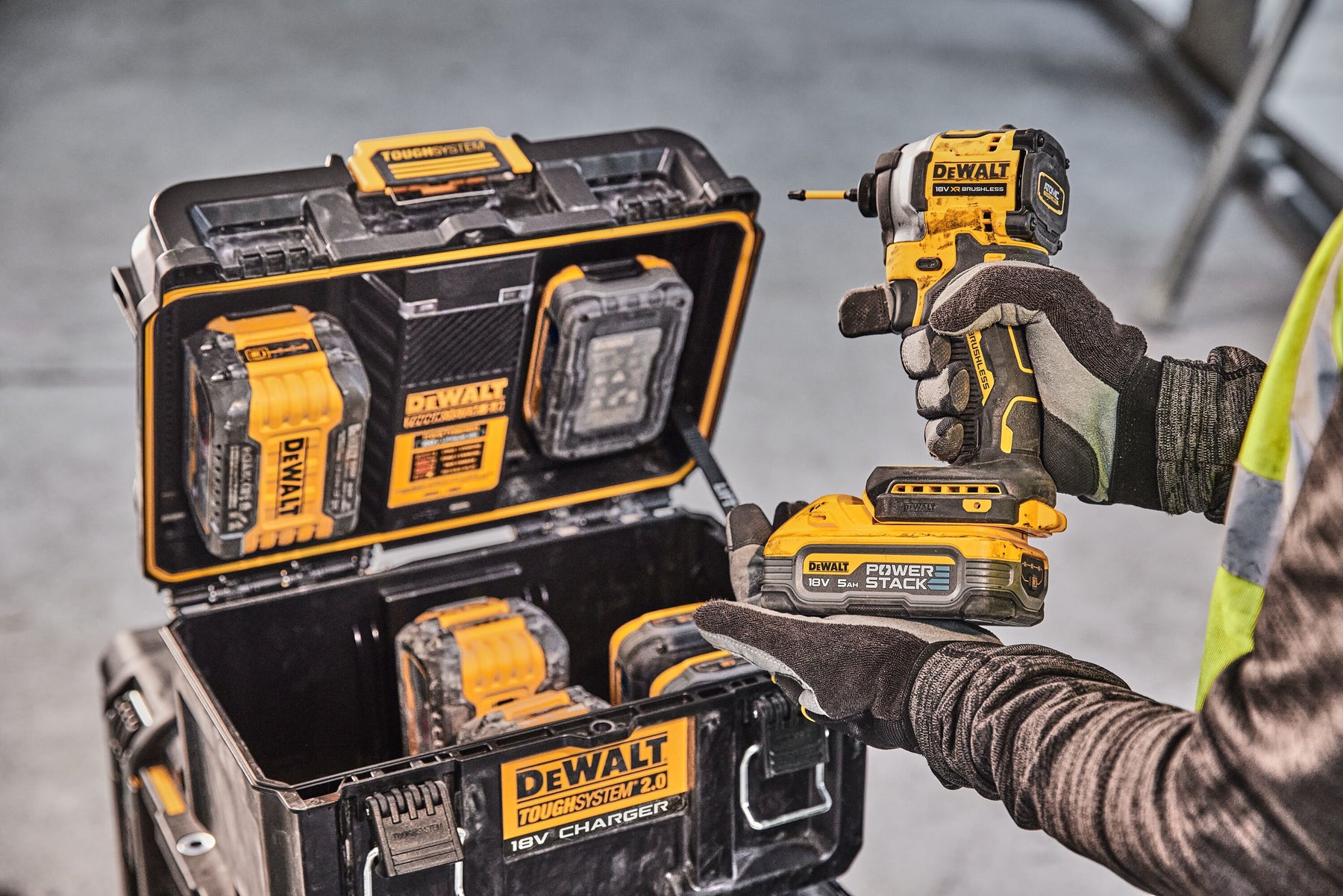 DeWALT accculaders?